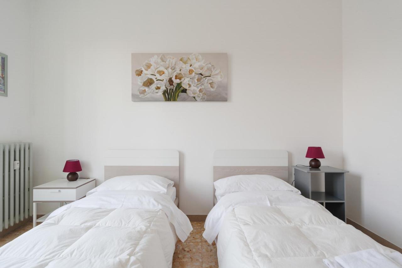 Bright&Cozy C5 Fiera Apartment 볼로냐 외부 사진