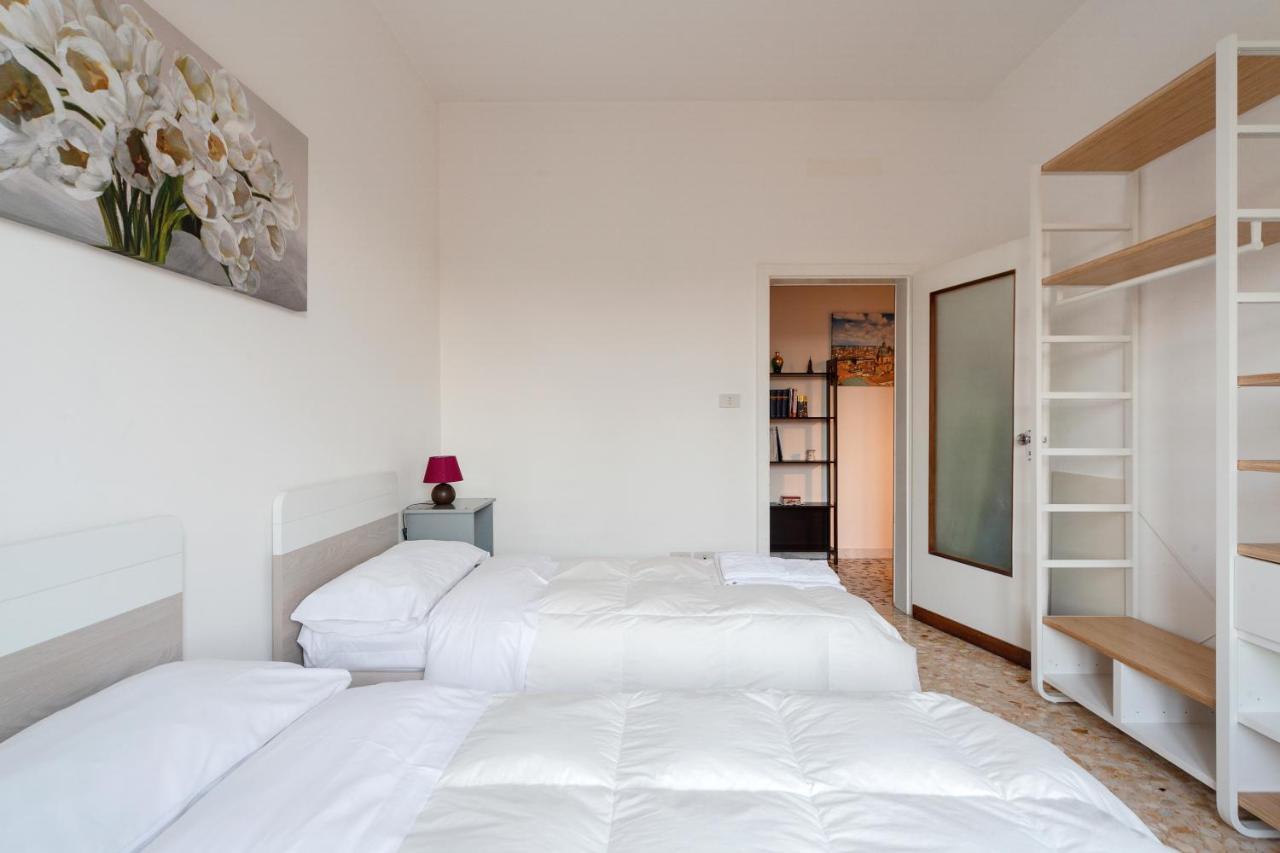 Bright&Cozy C5 Fiera Apartment 볼로냐 외부 사진